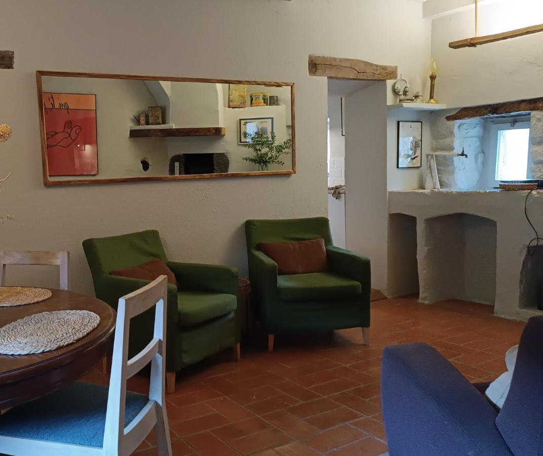 El Castell De Seguero Apartment Beuda Exterior photo